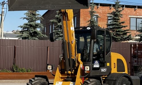 Фронтальный погрузчик HZM S825T